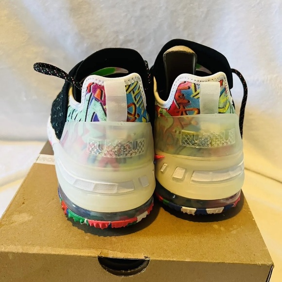 🔥Nike Lebron XVIII GS - Black/White - Multi-Color - 6Y Wmns 7.5🔥 !!BRAND NEW!! - Picture 2 of 6